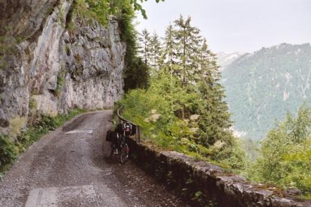 A rough track over the Brunig Pass